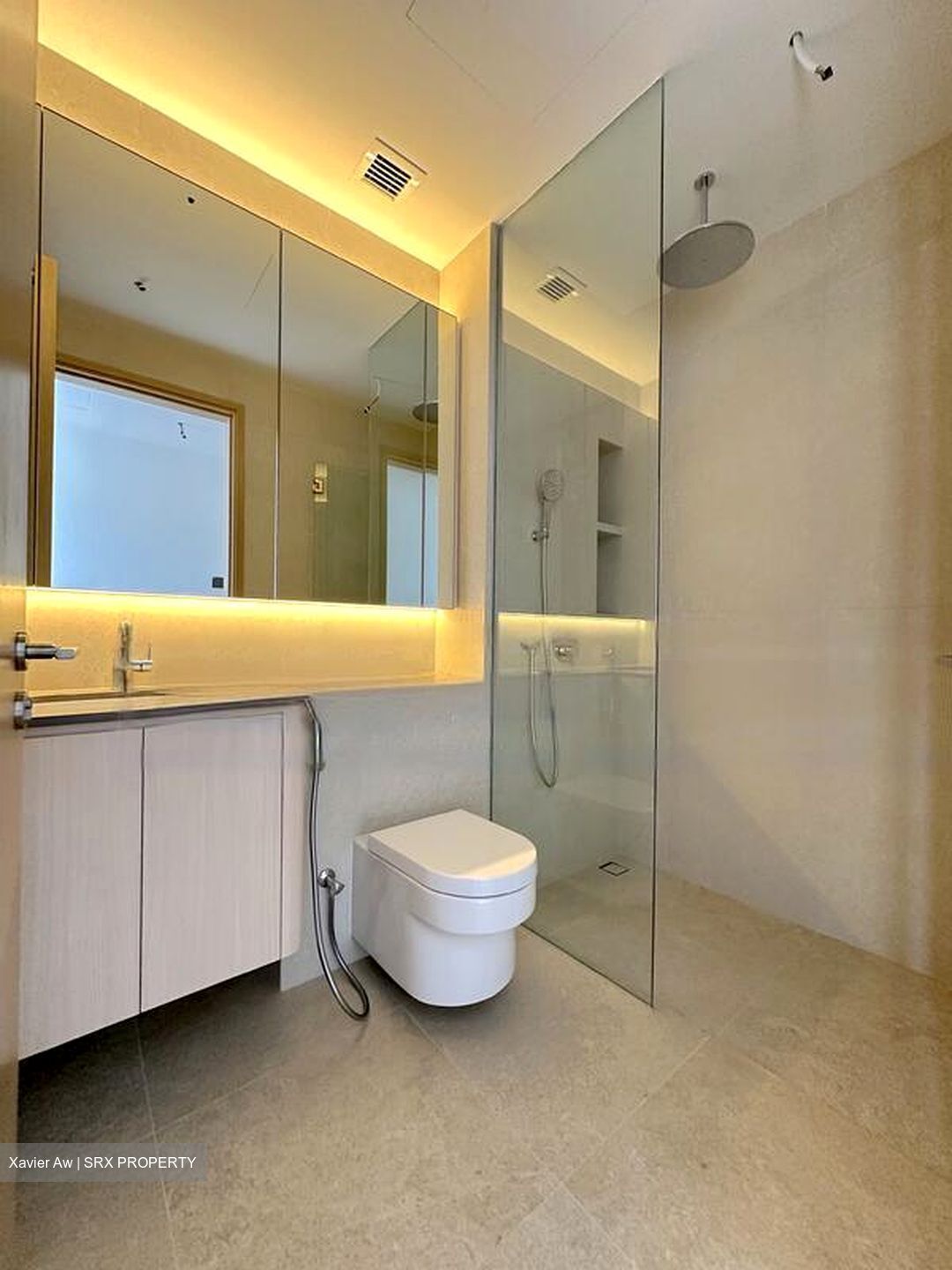 Regent Villas (D10), Terrace #486111141